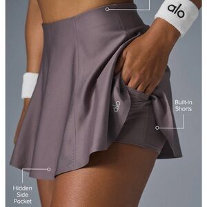 ALO Yoga Women's Skater Skirt with Built-in Shorts